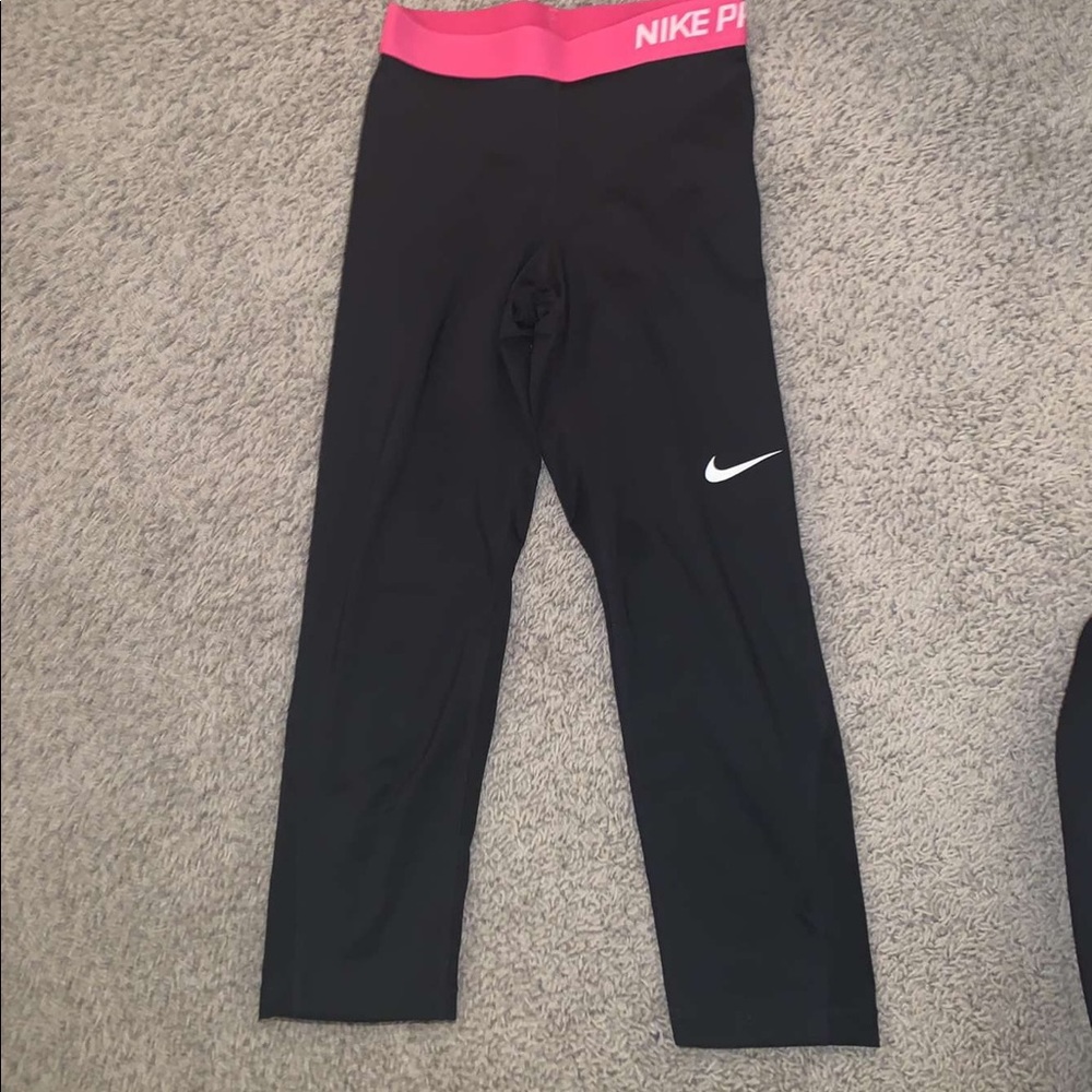 Nike pro dry fit cropped leggings